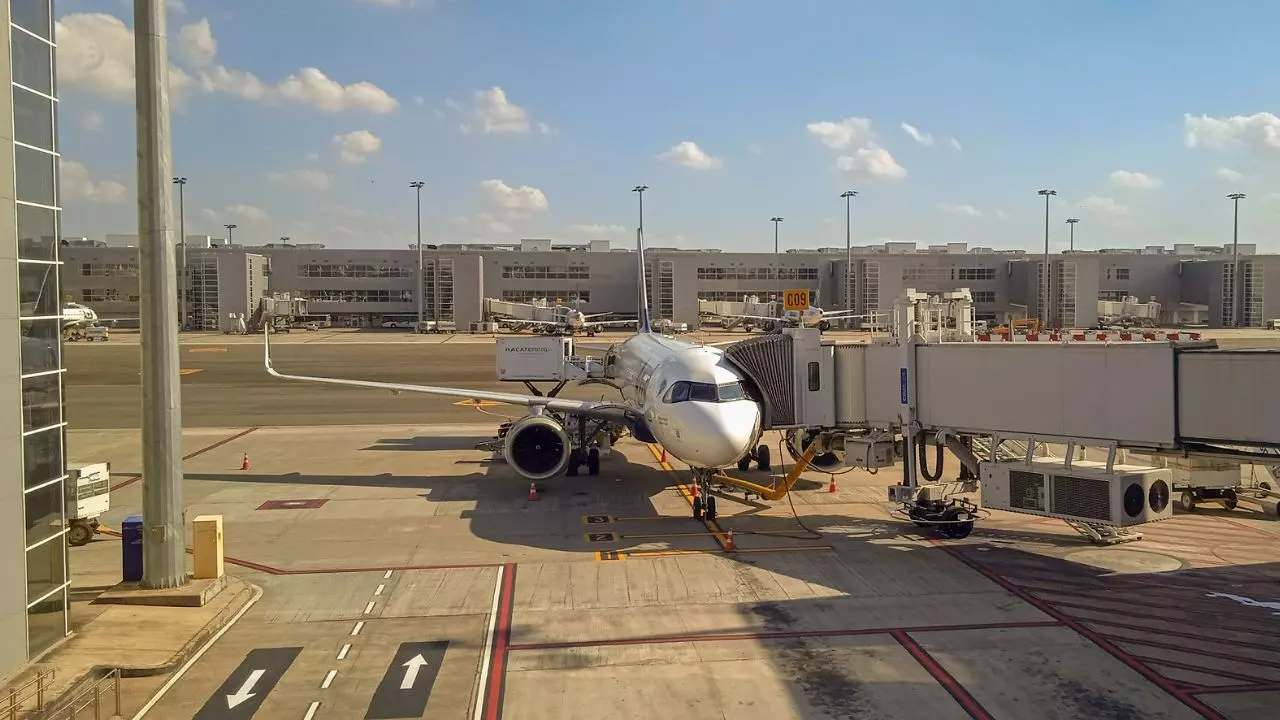 Icelandair PDX Terminal – Portland International Airport